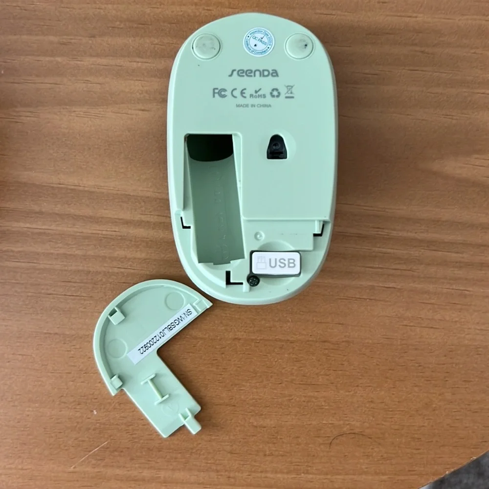 Wireless Mouse - Picture 4 of 5